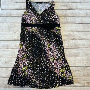 Like new! Beautiful summer or cocktail dress, size M. Comfortable & lightweight!